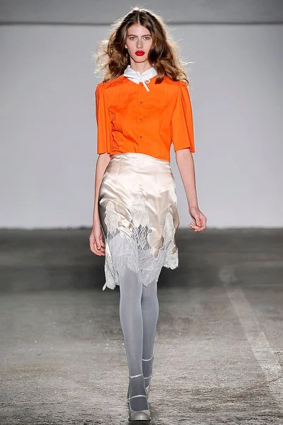 Look 27